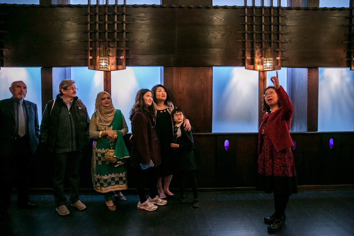Tour of the Oak Room