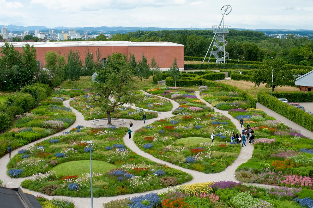 Garden Futures_ Designing with Nature _ Piet Oudolf Garden at Vitra Design Museum Photo courtesy of Vitra Design Museum
