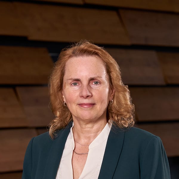 Liz Bacon